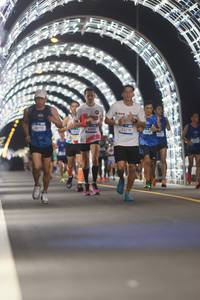 BIB: 40173, 4082, 43279, 4200
                            <button type="button" onclick="openModal(20198603)" class="btn btn-primary btn-sm float-right btn-popup" data-toggle="modal" data-target=".modal-high-quality">
                        <i class="fas fa-shopping-cart"></i> Add to Cart
                    </button>
                                            <button type="button" onclick="isThisMe(20198603, true)" class="btn btn-success btn-sm float-right btn-popup btn-isme hidden" data-toggle="tooltip" data-placement="bottom" title="นี่คือรูปของคุณใช่ไหม คลิกที่นี่เพื่อเอาเข้าอัลบั้ม">
                        <i class="fas fa-plus"></i> Add to album
                    </button>
                    <button type="button" onclick="isThisMe(20198603, false)" class="btn btn-warning btn-sm float-right btn-popup btn-isnotme hidden">
                        <i class="fas fa-ban"></i> Remove from album
                    </button>